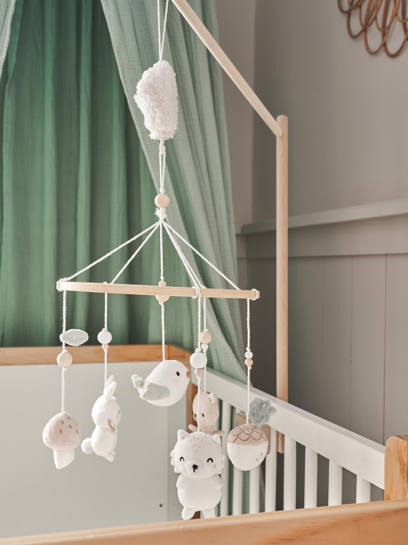 VERTBAUDET Baby Musik-Mobile WALDSPAZIERGANG salbeigrün