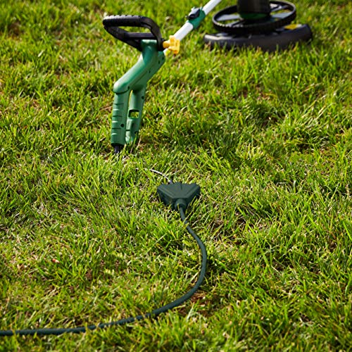 Image of Amazon Basics Indoor /Outdoor Extension Cord, 25-foot, 3-Prong Grounded Plug with 3 Outlets, Weather Resistant Vinyl, 13 Amps, 1625 Watts, 125 VAC, Green