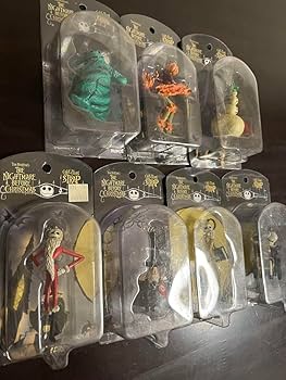 ナイトメア・ビフォア・クリスマス フィギュアストラップ　7点セット Amazon.co.jp: ナイトメア ビフォア クリスマス フィギュア