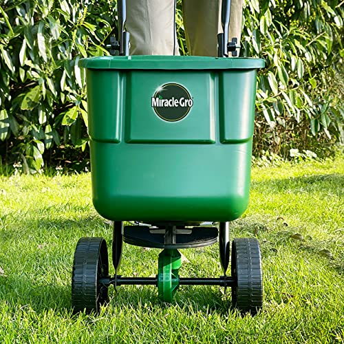 Miracle-Gro Rotary Lawn Seed Spreader - 6