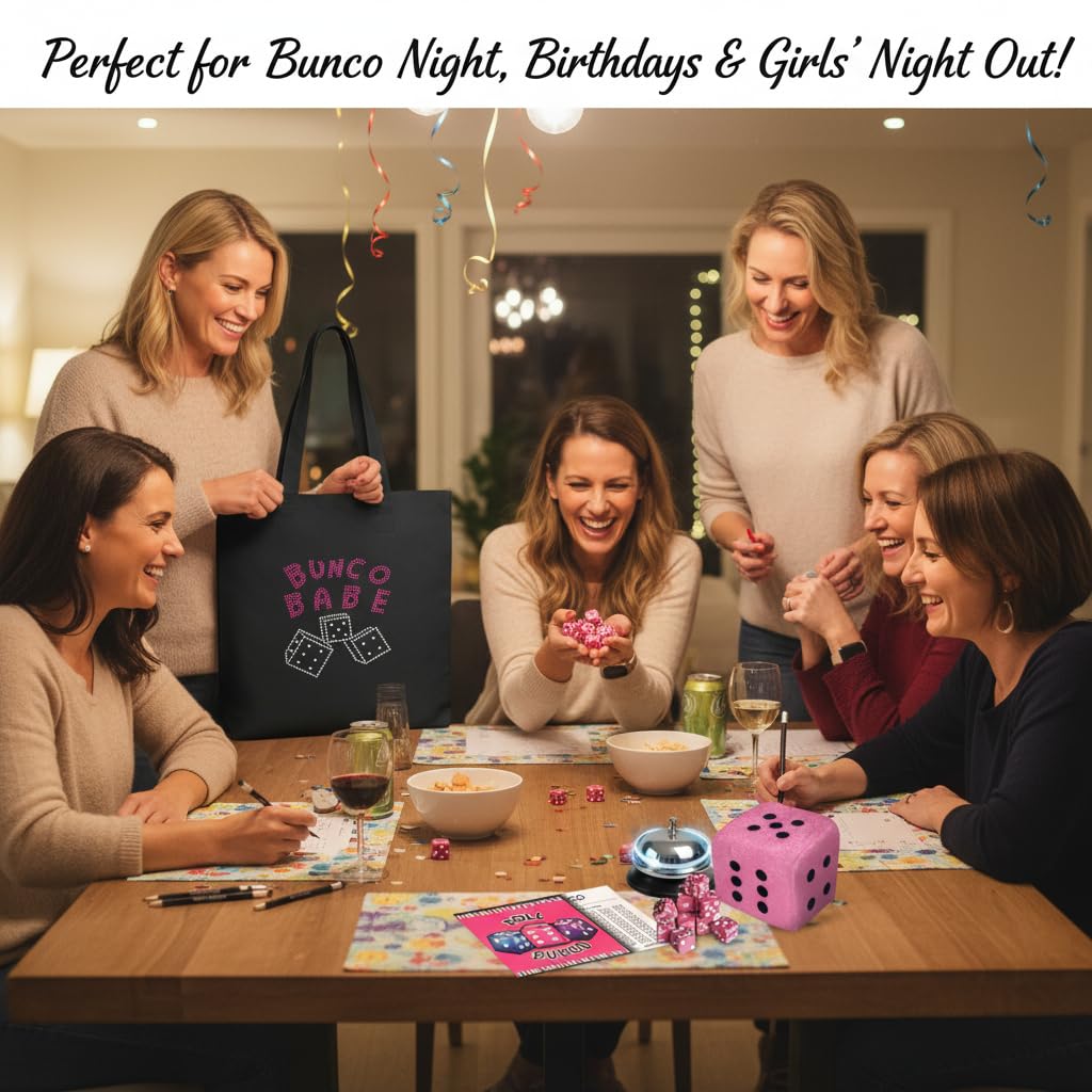 Bunco Babe - Kit de juego con suministros de fiesta para 12 jugadores, bolsa de mano, dados, hojas de puntuación, lápices, campana y dados de peluche. Todos los suministros de fiesta Bunco que 2