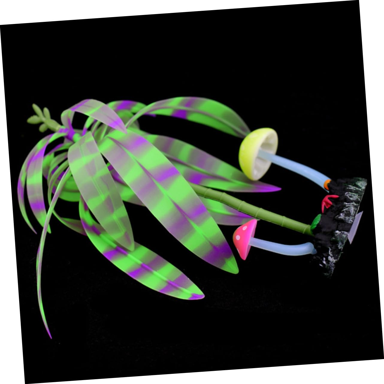 DOITOOL 3stücke Künstliche Wasserpflanze Für Aquarien Fluoreszierendes Terrarium- Simulierte Pflanze Für Fisch Und Reptilien Für Aquarien-umgebungen