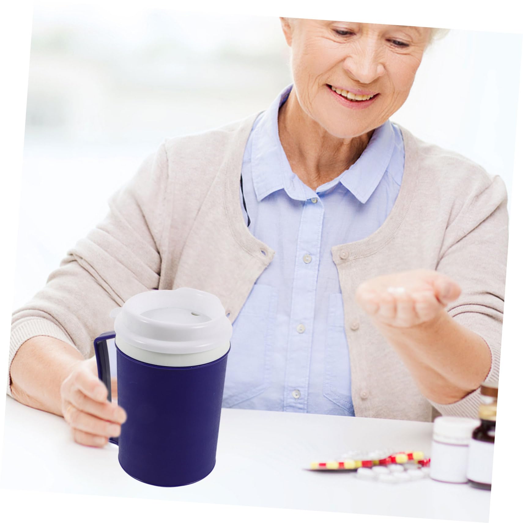 Healeved 4pezzi Tazza Antigoccia Per Anziani e Pazienti Disabili Con Manico Bicchiere Ergonomico Per Alimentazione Capacità Design Pratico e Sicuro Per Utenti Con Difficoltà Nel Bere