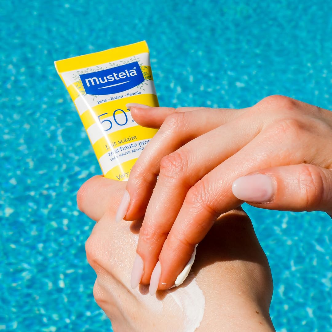 Mustela Latte Solare Spf 50, Viso, Corpo, Con Perseose di Avocado, Neonati, Bambini, Tutta la Famiglia, Adatto in Gravidanza - Protezione Molto Alta dai Raggi UVB e UVA (40ml)