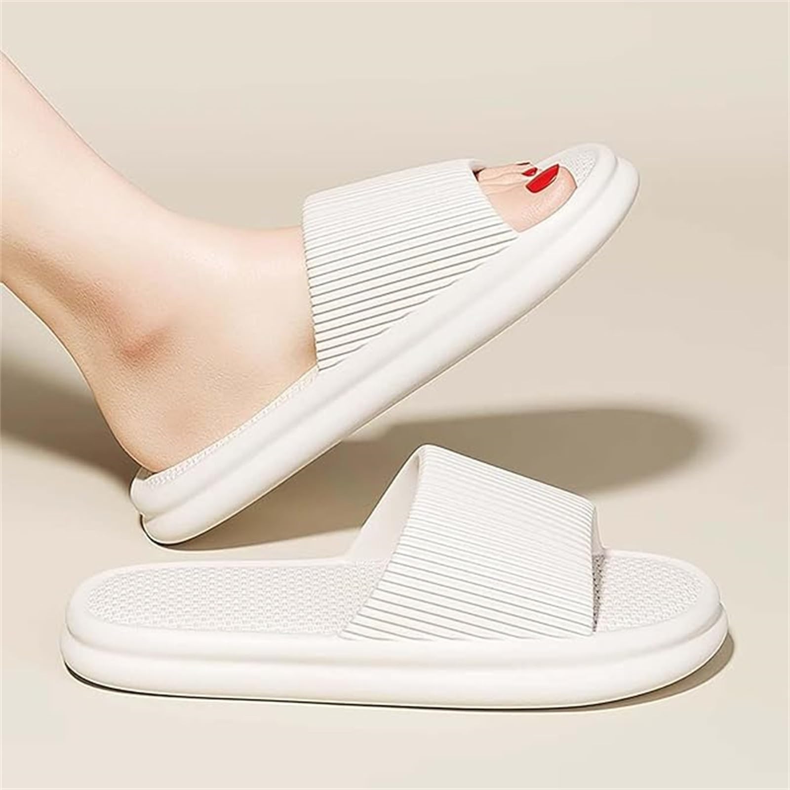 Claquettes Hommes Femmes Chaussons Antidérapants Pantoufles de Nuage Léger Pantoufles de Douche Souplesse Sliders Soft Tongs Sandales pour Maison,Jardin,Plage,Piscine