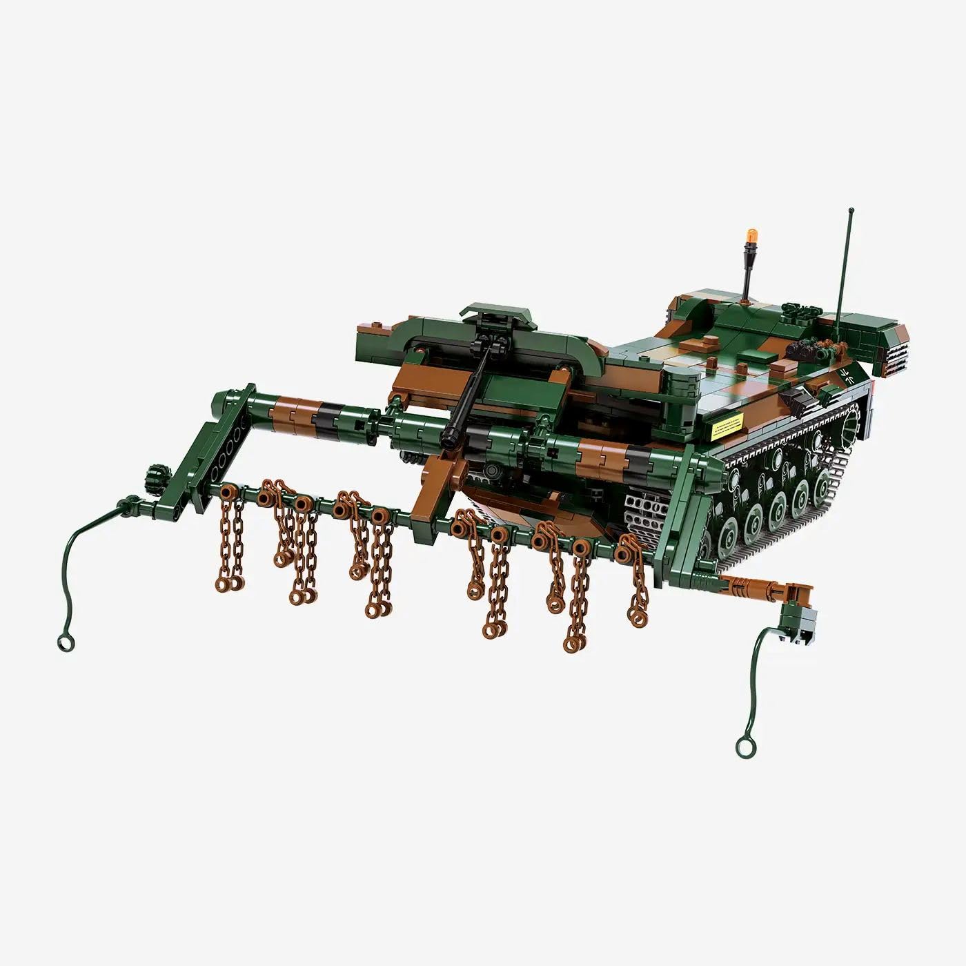 BlueBrixx Pro 109787 – Minenräumpanzer Keiler Bundeswehr - 1311 Bauelemente | 318 x 209 x 154 mm, Tarnmuster in Grün und Braun, Kettenlaufwerk, Räumgerät mit Ketten, Antenne, Sammlermodell