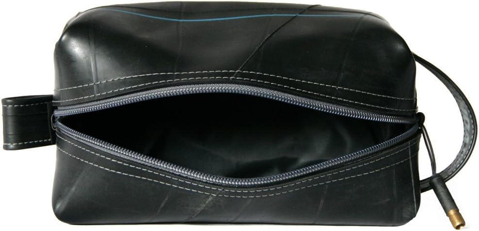 Elliot Travel Kit