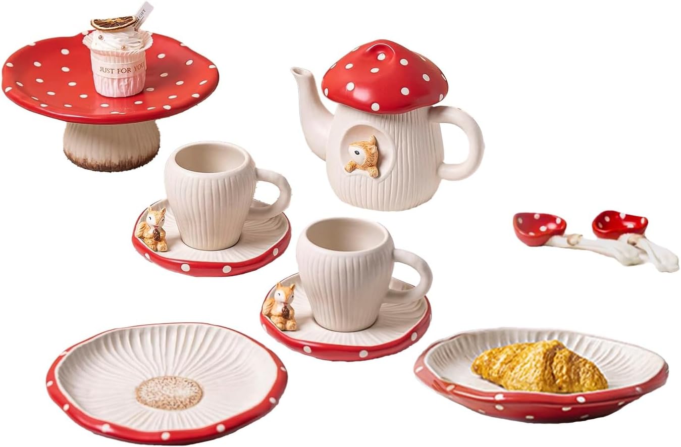 Strawberry teapot and cup set