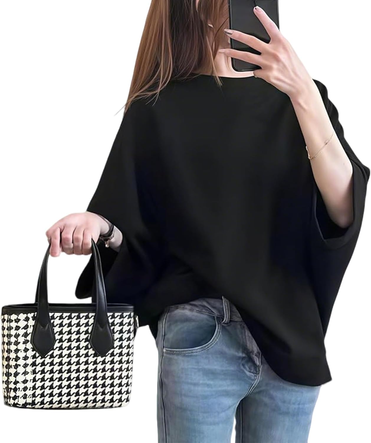 ゆったりドルマン袖が魅力！体型カバーも叶う大人の横じまTシャツ