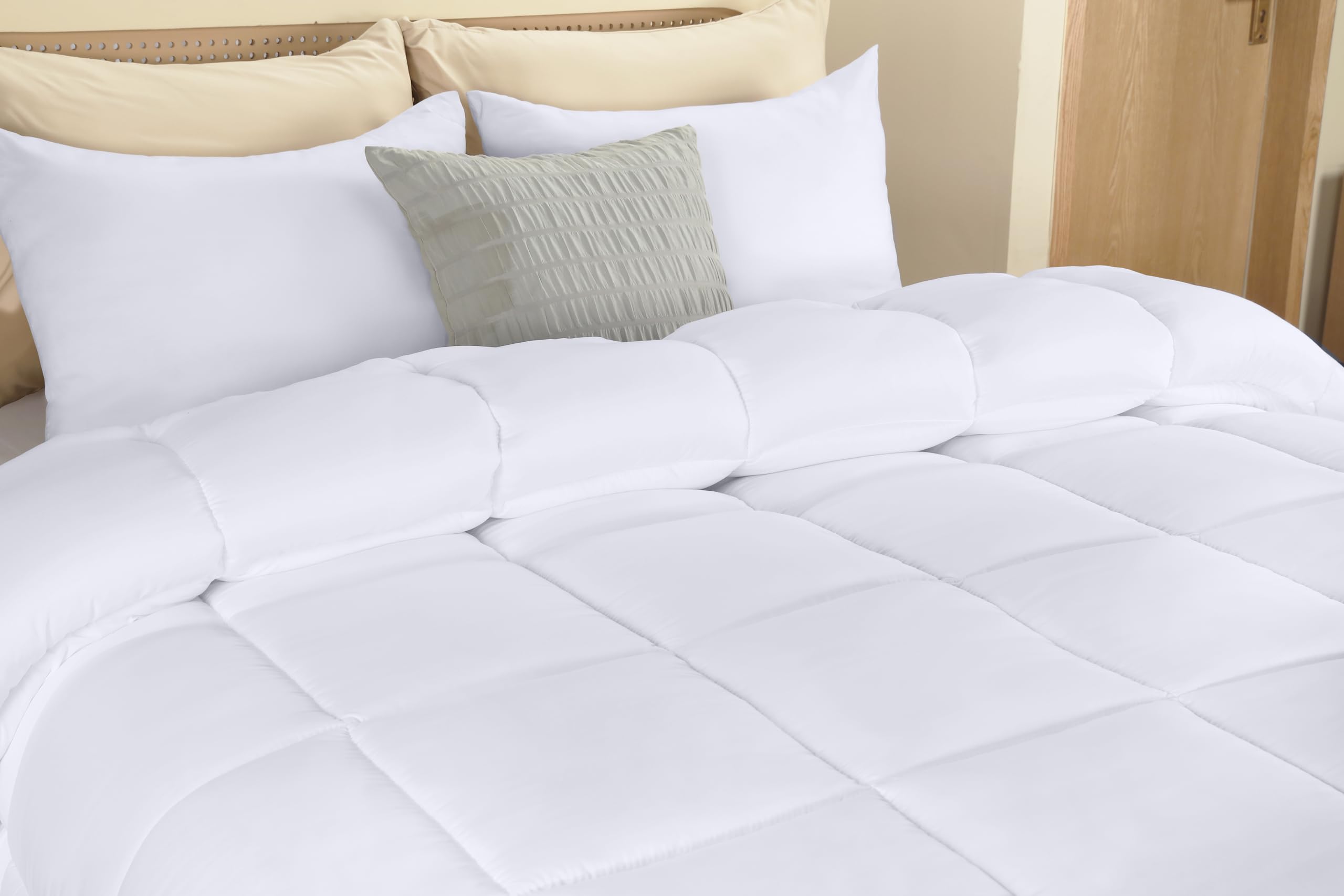 Utopia Bedding Piumone in microfibra 180 x 200 cm, texture morbidissima per un comfort che dura tutto l'anno (Bianco)
