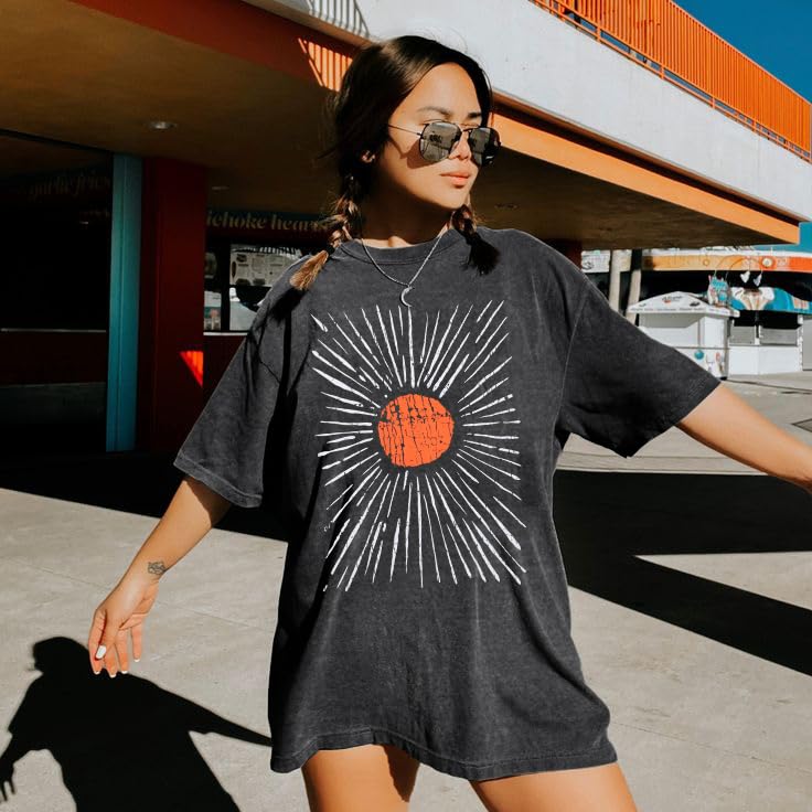 Womens Oversized Tee Shirts Vintage Sunshine Graphic Tees Hiking T-Shirts Boho Summer Short Sleeve Top2