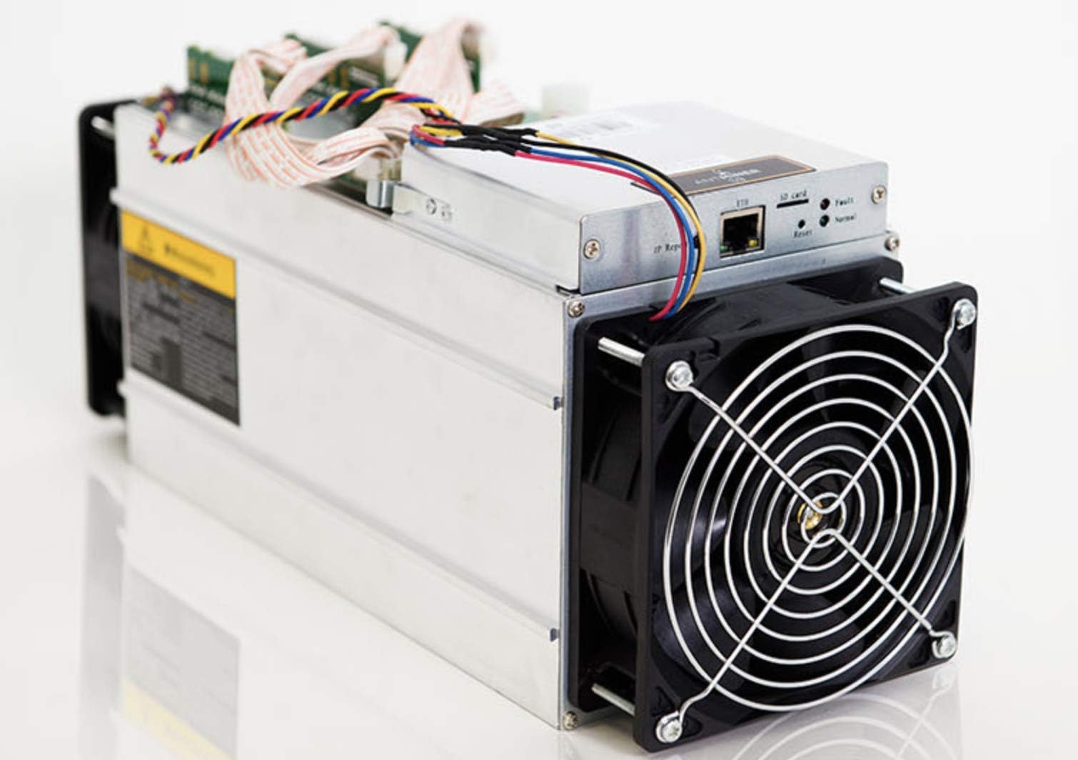 Bitmain Antminer S9 Bitcoin Miner, 0.098 J/Gh Power Efficiency, 13.5Th/S