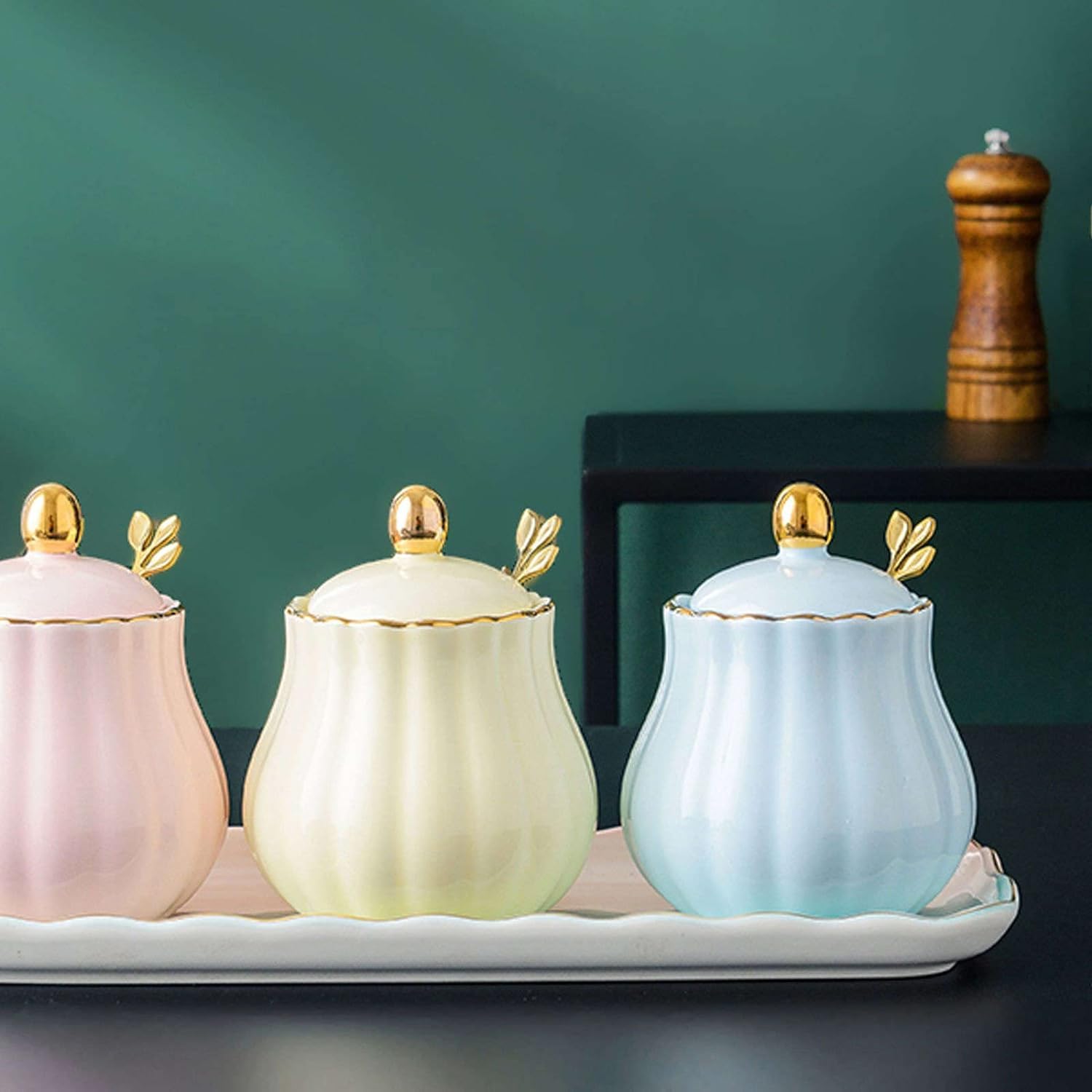 GERRIT Sucrier, sucrier avec Couvercle et cuillère, Pot de Stockage de Sucre, Pot à Sucre, Pot à épices, Pot à Sucre, Pot à sel, assaisonnement – ​​Rose – 300 ML (Couleur : Rose) (Color : Purple)