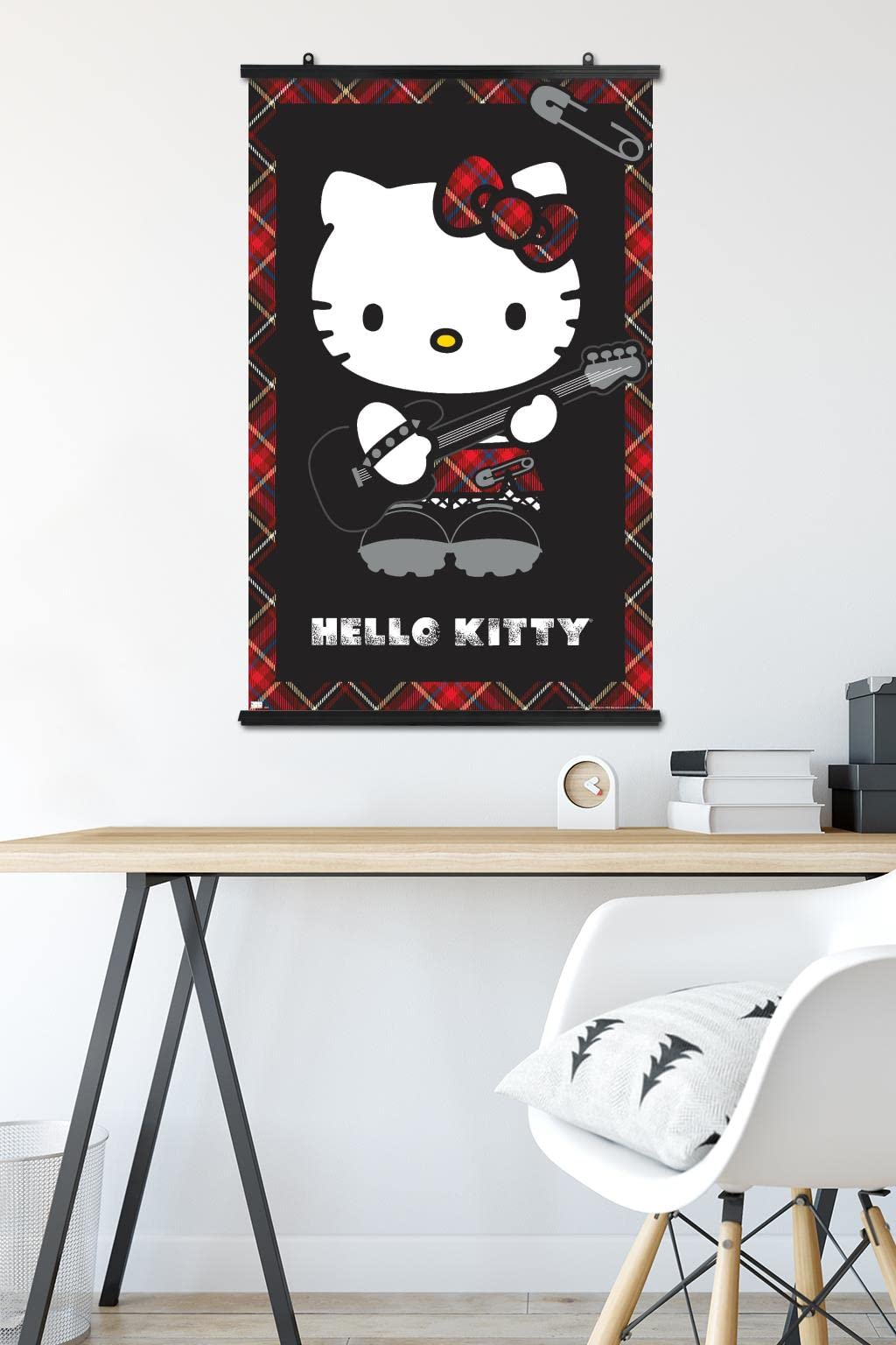 Amazon.com: Trends International Hello Kitty: 22 Punk Red