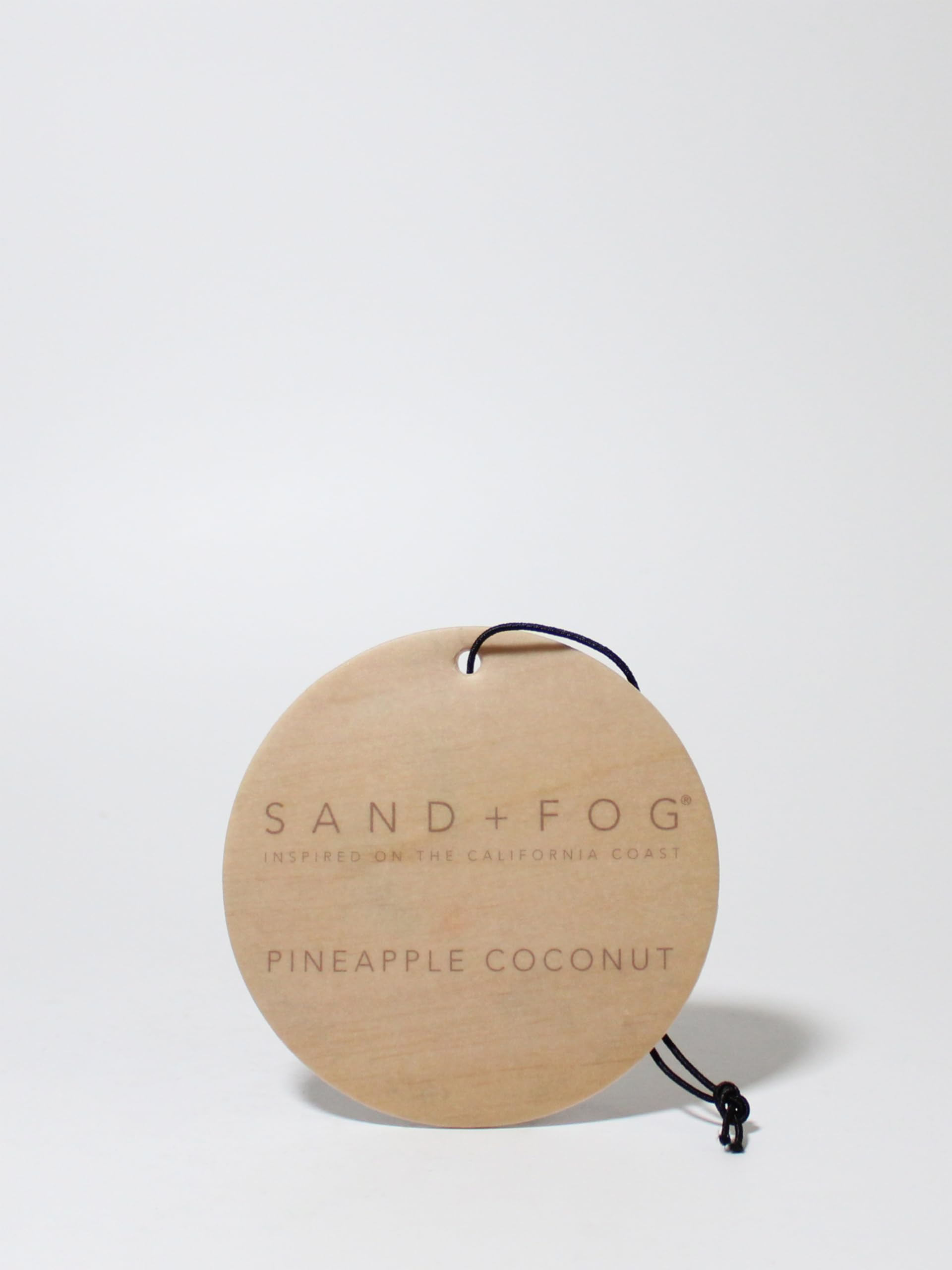 Sand + Fog - Juego de 8 ambientadores para coche - Ocean Mist, Sun-N-Fun, vainilla de Tahití, madera de teca, sal oceánica y marina, piña coco, cítricos tropicales, olas limpias