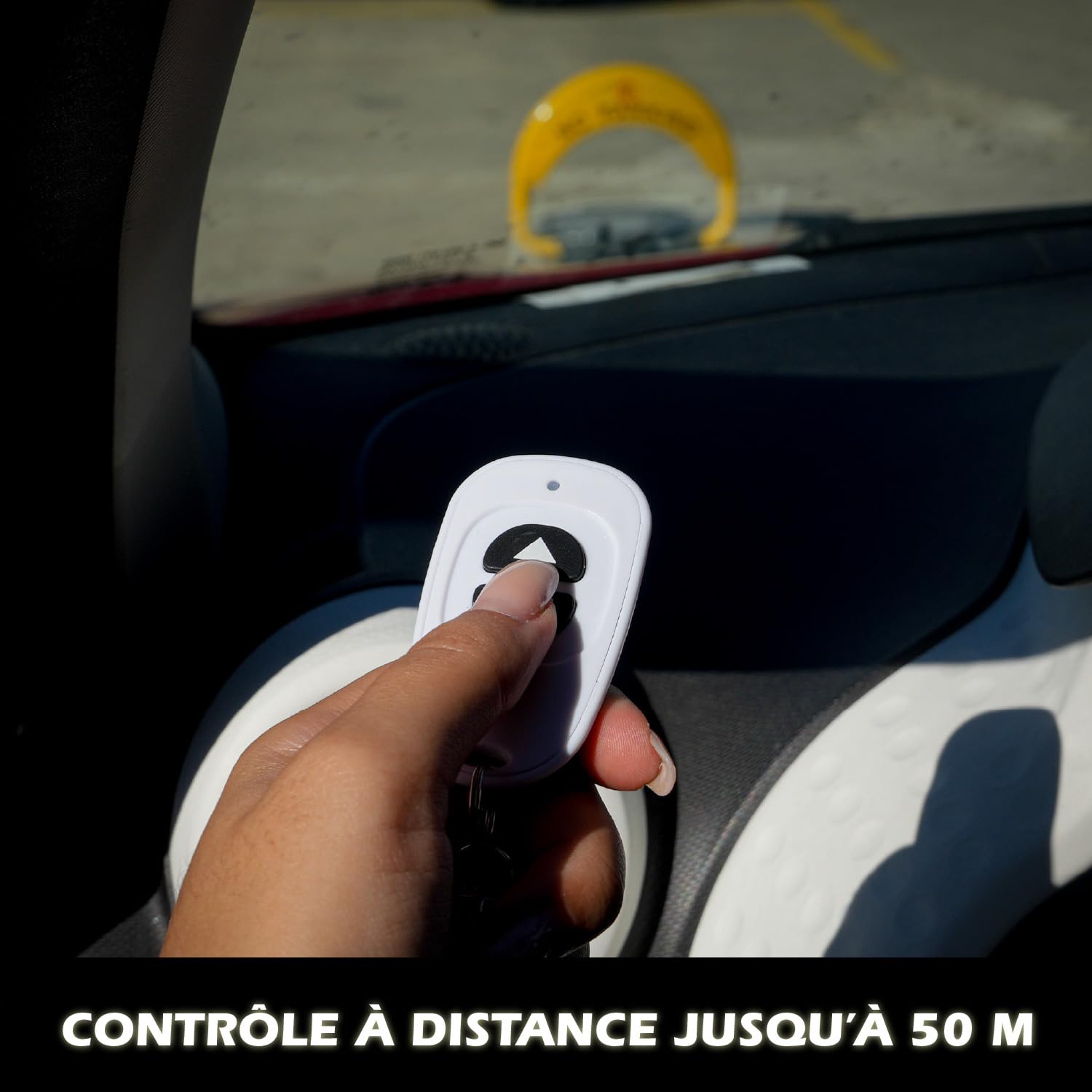 Barrière de Parking Rabattable Solaire, Contrôle à Distance 15m Verrou Télécommande, Système d'Alarme Intelligent Intégré Serrure de Stationnement, Bloque Parking Solaire