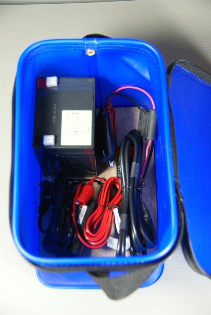 WP1236W 魚探用EVAバッグ（青）付きバッテリー充電器セット12V9Ah ローランス WP1236W 魚探 電動リール EVAバッグ（青）付き