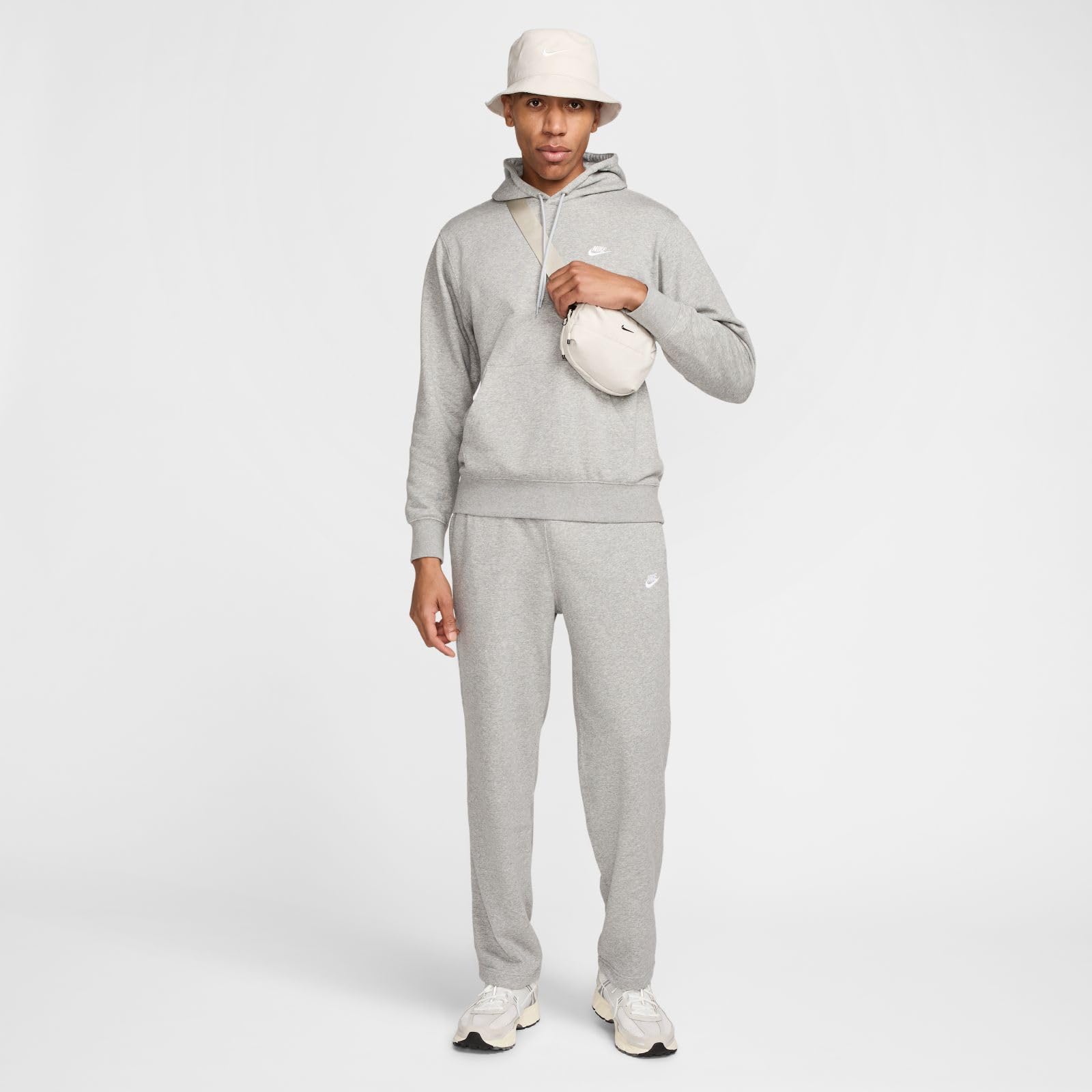 Nike Felpa Pullover in French Terry con Cappuccio Nike Club – Uomo Sweatshirt Uomo (Pacco da 1)