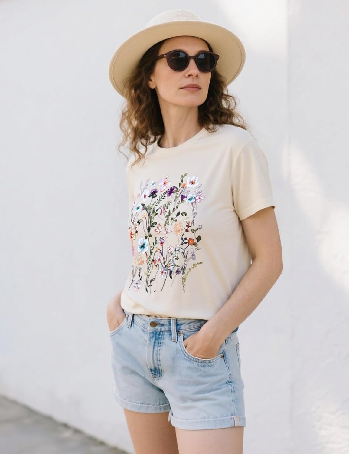 Women's Vintage Floral T-Shirt Boho Wildflower Graphic Tee Casual Short Sleeve Summer Tshirt - Image 4