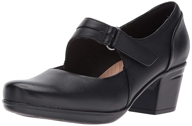 Clarks Women's Emslie Lulin Pump in black leather, side view showing block heel