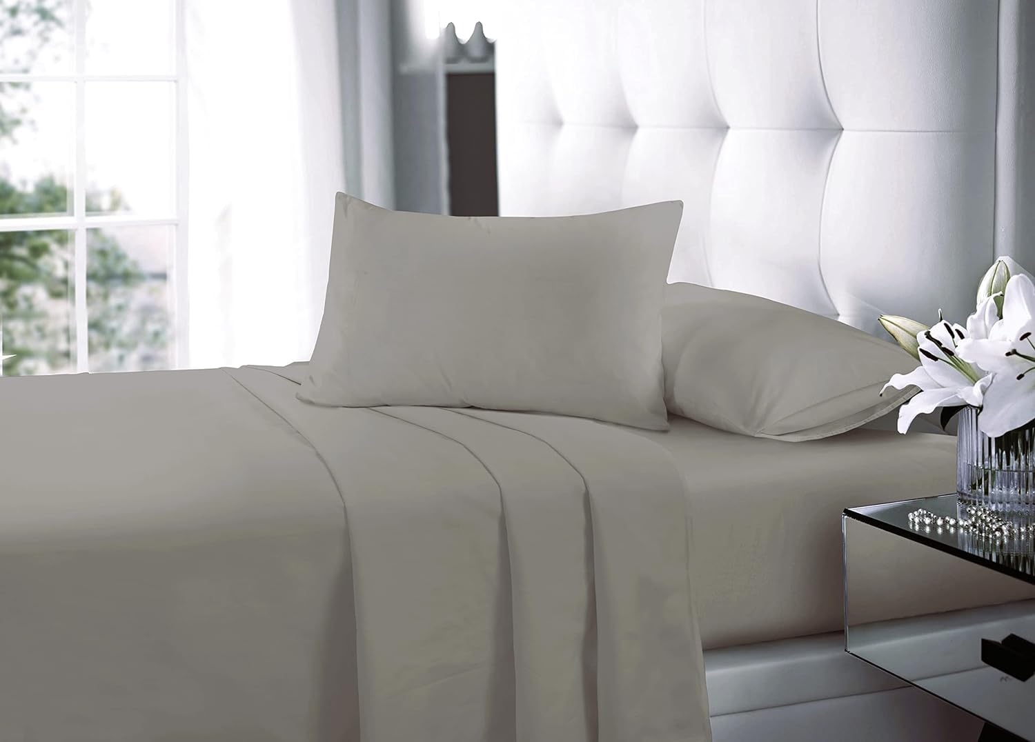 100% Polycotton Flat Sheet Top Sheets Bedding Fade Resistant Fabric Plain Dyed Flat Bed Sheet Hotel Quality for Summer & Winter Bed Sheets (Silver, Single(180x260cm))