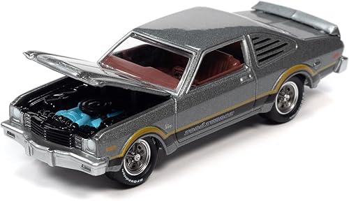 Miniatura 3 de Johnny Lightning 1976 Plymouth Volare Road Runner Silver Cloud Metallic con rayas OK Serie de autos usados Edición limitada a 18056 piezas en todo