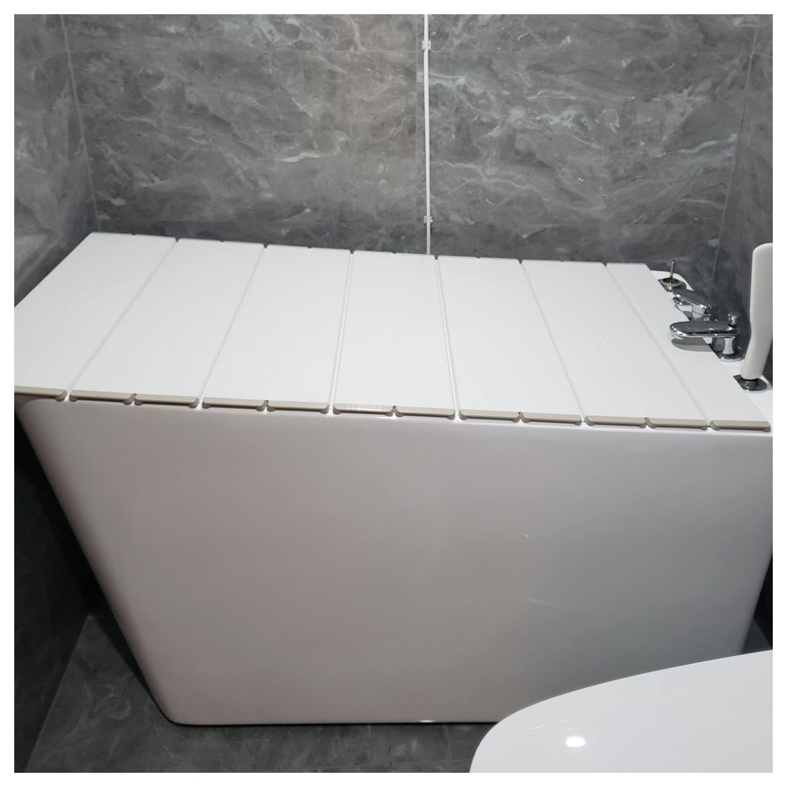 Plateau de baignoire anti-poussière pour garder l'eau du bain chaude