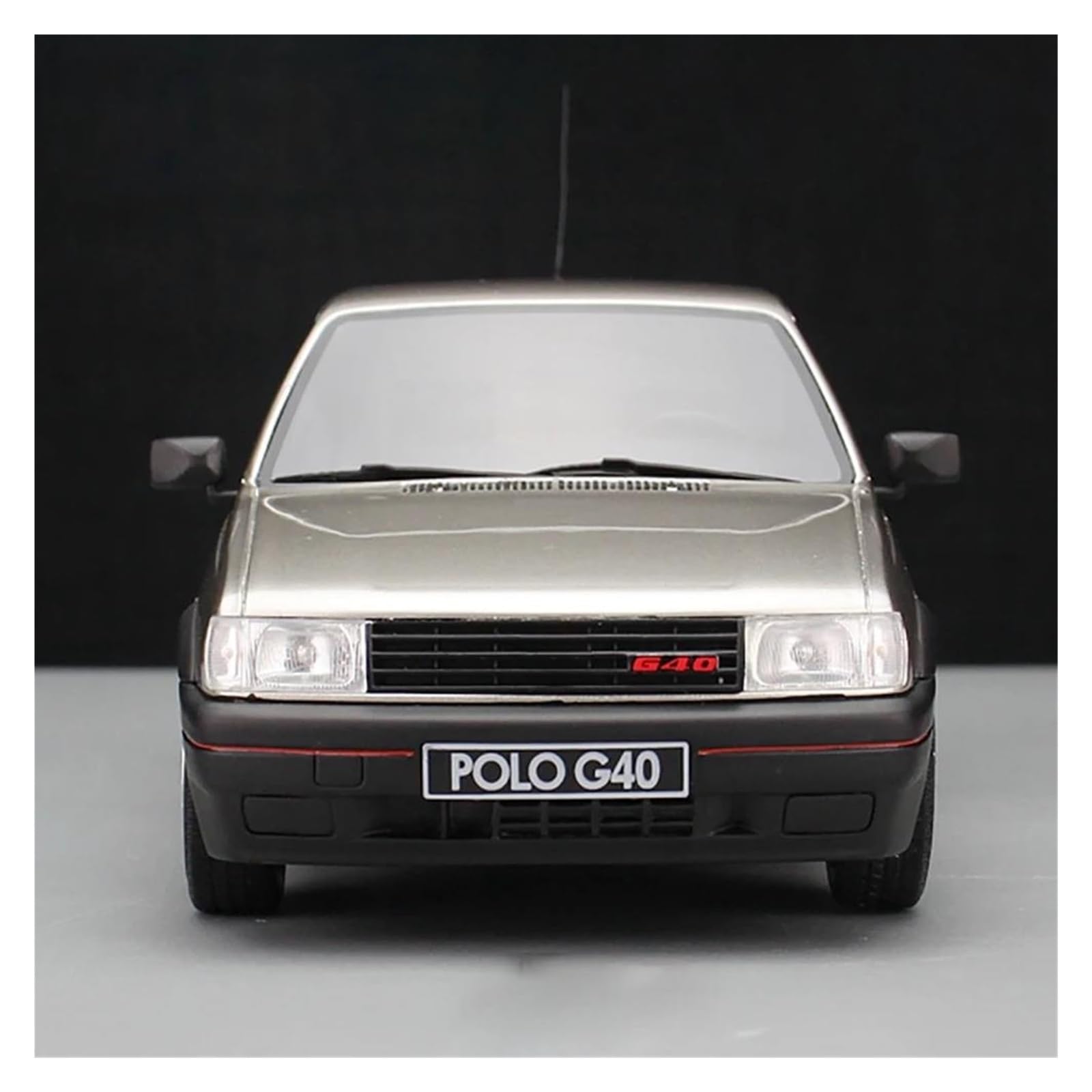 Metallo Scala Replica Resina 1 18 Adatta Per La Decorazione Della Casa Del Modello Di Auto Statica Simulata Volkswagen Polo MK2 G40 Hobby Veicoli Giochi Set