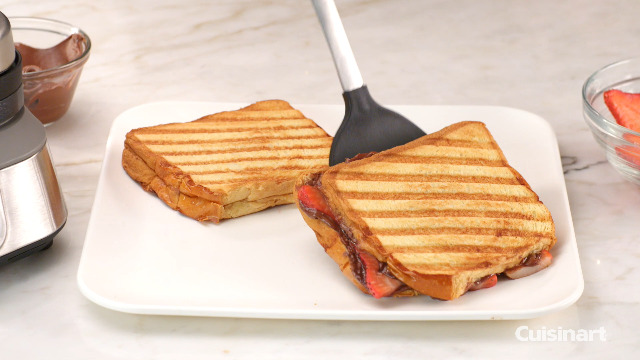 Cuishinart gr-Bシリーズのグリドラー5（クリーニングブラシ付き） Griddler Five | 5-in-1 Cooking Options - Cuisinart