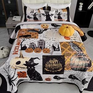 EVENHUG Halloween Theme King Size Quilt Bedding Set with 3 Pillow Shams Lightweight Soft Bedspread Coverlet Halloween Holiday Bed Cover for Bedroom Home Decoration (4 Pieces) EVENHUG Halloween Theme King Size Quilt Bedding Set with 3 Pillow Shams Lightweight Soft Bedspread Coverlet Halloween Holiday Bed Cover for Bedroom Home Decoration 4 Pieces