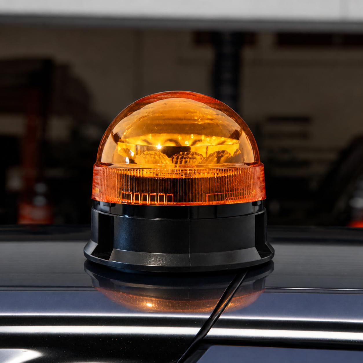 Rundumleuchte Magnet 12V 24V – LED Warnleuchte Orange mit Magnetfuß und Zigarettenanzünder-Stecker – 3 Blitzmuster, ECE R65 R10 StVZO Zulassung, IP67, für Traktor LKW Pannenhilfe