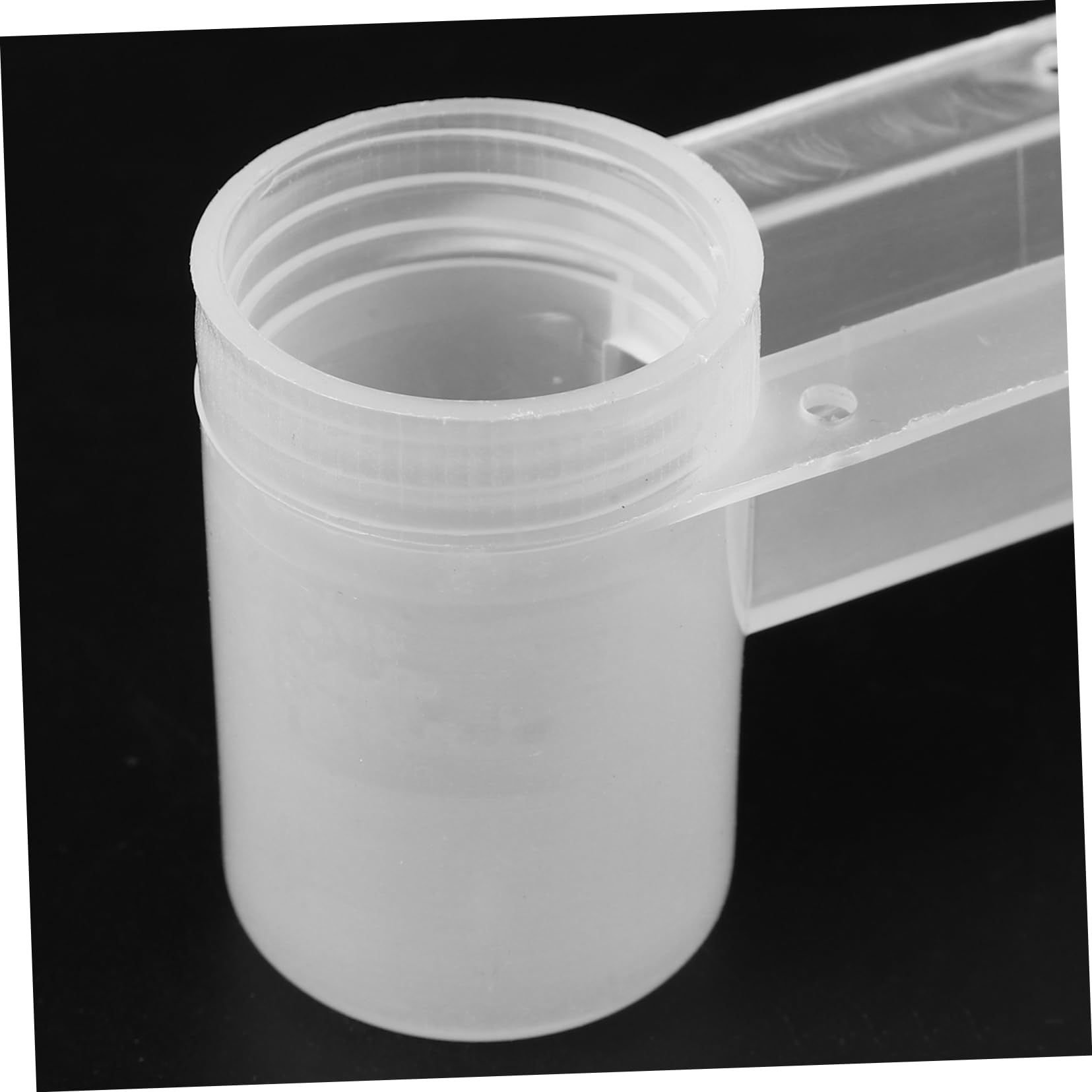 UKCOCO Distributore Acqua per Uccelli 10 Pezzi Doppia Uscita, Bevitore Automatico in Plastica Bianca, Resistente per Pappagalli e Piccioni a Casa o Zoo
