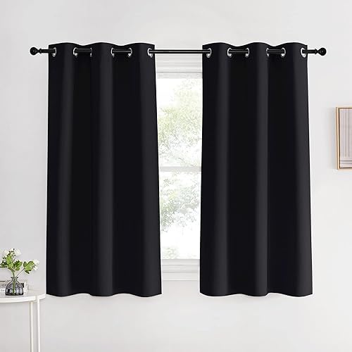 NICETOWN - Cortinas opacas con aislamiento térmico y ojales, color negro sólido, 2 paneles de 42 pulgadas de ancho x 60 pulgadas de largo