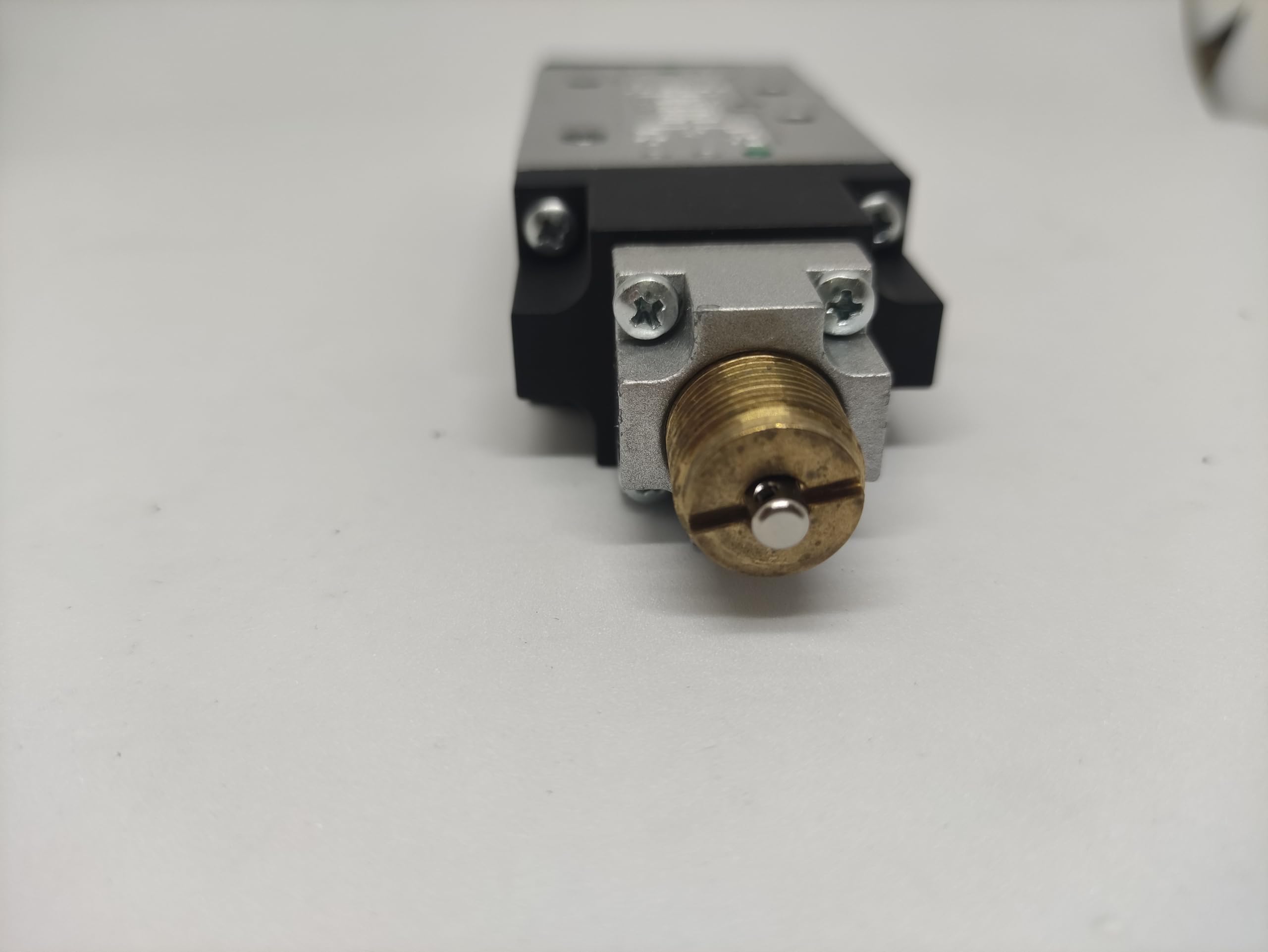 UNIVER AC-7010 5/2 Luftventil 1/8 Zoll Kugelspitze Zamak Aluminium