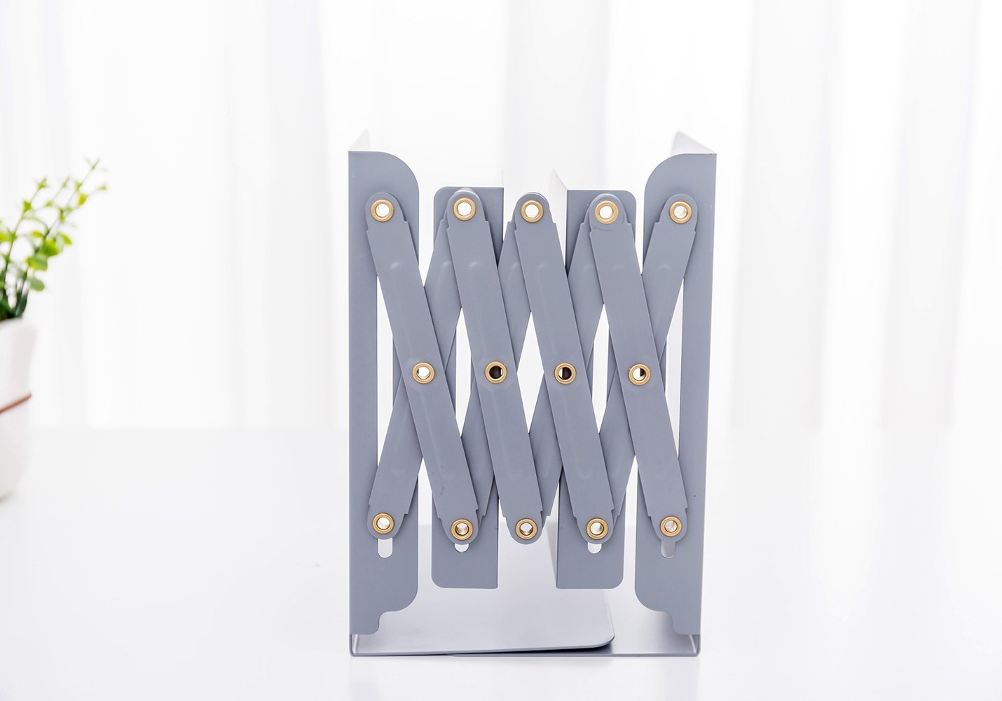 Tssuoun Retractable Bookend Heavy Duty Non-Skid Metal Book Holder Desk Book Organizer Storage Box Magazine Rack Tidy Book Shelf Stand