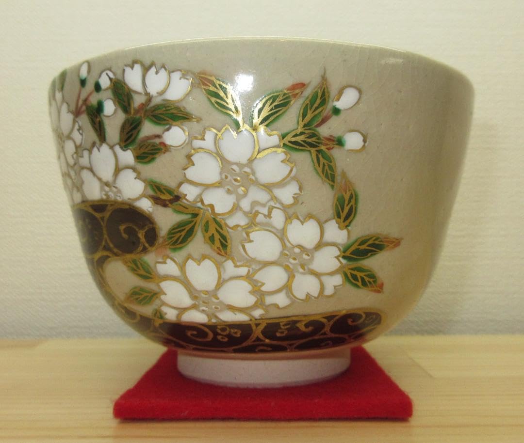 送料込【逢絢亭・新品】茶道具 茶碗 京焼 琳派写 流水桜 水出宋絢 共箱入り 送料込【逢絢亭・新品】茶道具 茶碗 京焼 琳派写 流水桜 水出