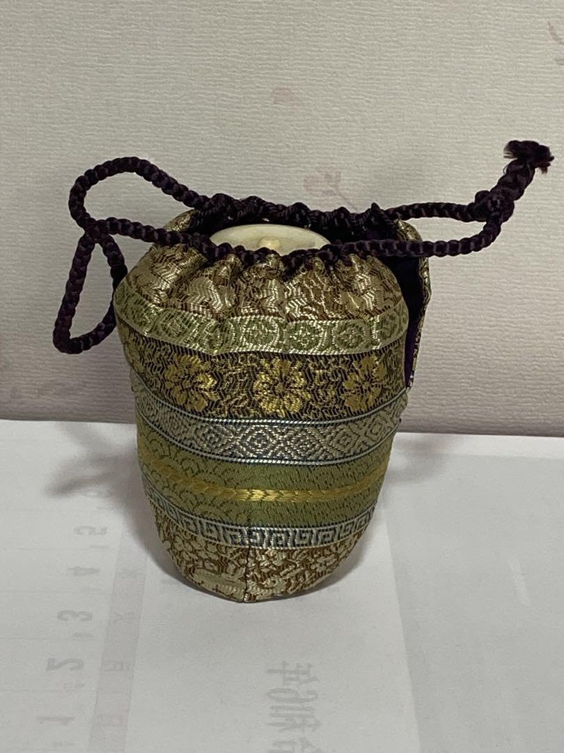 ♦茶道具 肩付き茶入 ？蓋付き 正絹 仕覆付き 綺麗な美品 骨董品 Amazon.co.jp: 茶道具 肩付き茶入 ？蓋付き 正絹 仕覆付き 綺麗