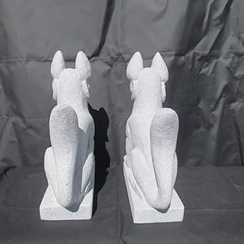 お稲荷さん 一対 狐の置物 御影石？ Amazon.co.jp: お稲荷さん きつね キツネ 狐 一対 10寸 お稲荷