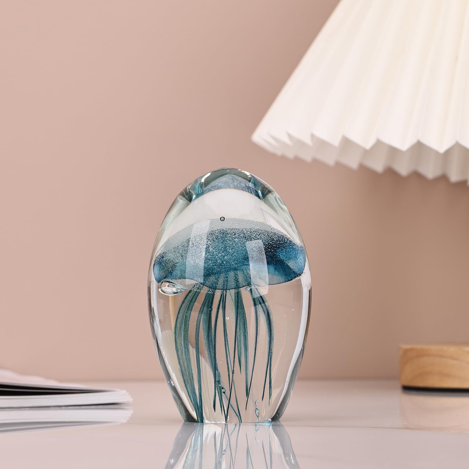 Amazon.co.jp: DOVDOV 手吹きガラスのクラゲの置物、ガラス彫刻の家の