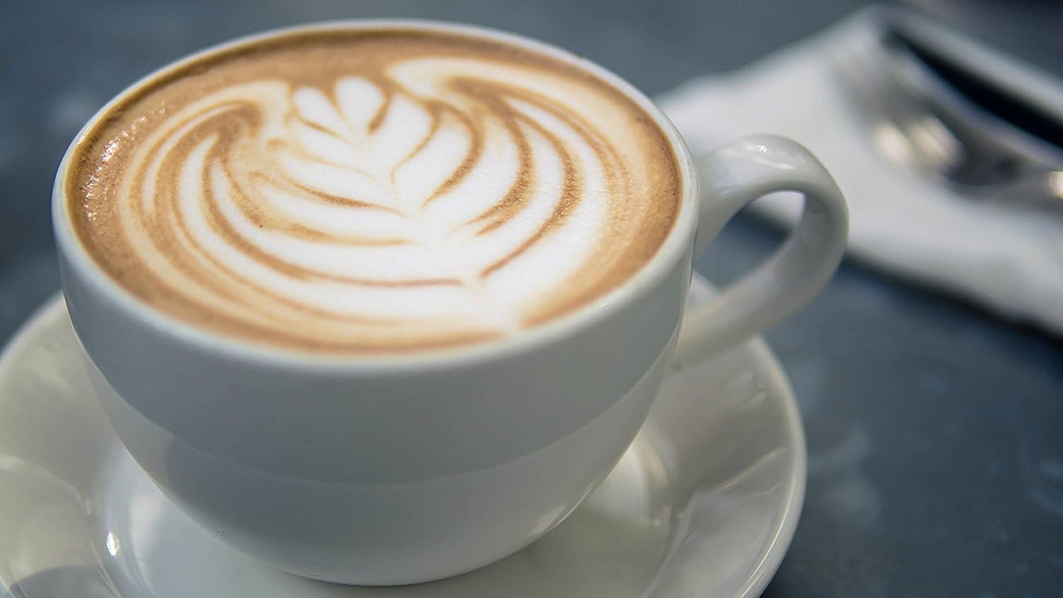 C&T Spezialitätenkaffee aus Kenia (3x1000g) | Single Origin Kaffee | 100% Arabica Kaffeebohnen | Schonende Trommelröstung | säurearm & frisch geröstet | Pflaume & dunkle Schokolade | Ganze Bohnen