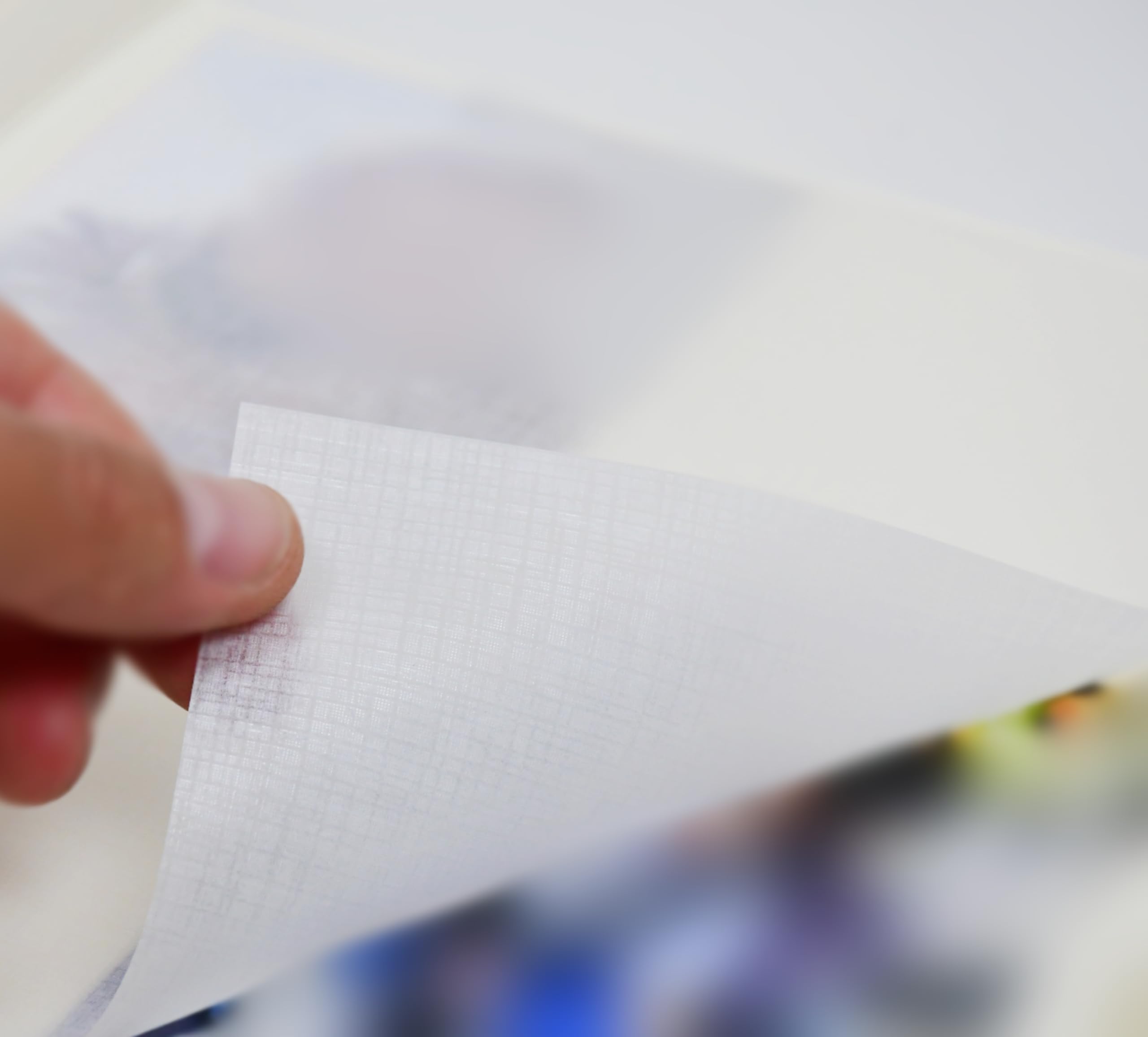 Album Fotografico per il Battesimo Personalizzabile con Incisione del nome, della data o di una dedica, Realizzato in Ecopelle Bianca con Cornice in Argento PVD Lucido e Satinato
