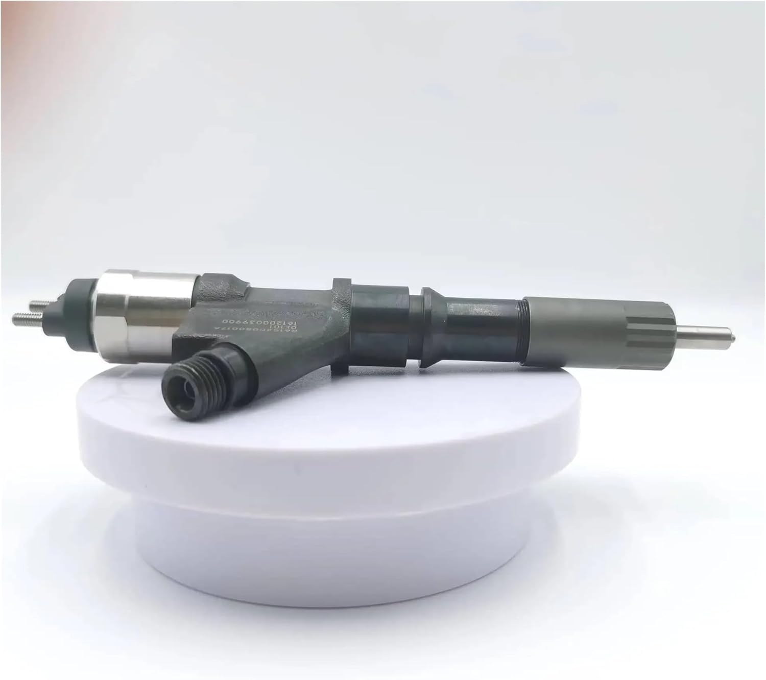 R61540080017A VG1246080051 Sinotruk HOWO Compatible with Denso Injector 095000-6701 095000-6700