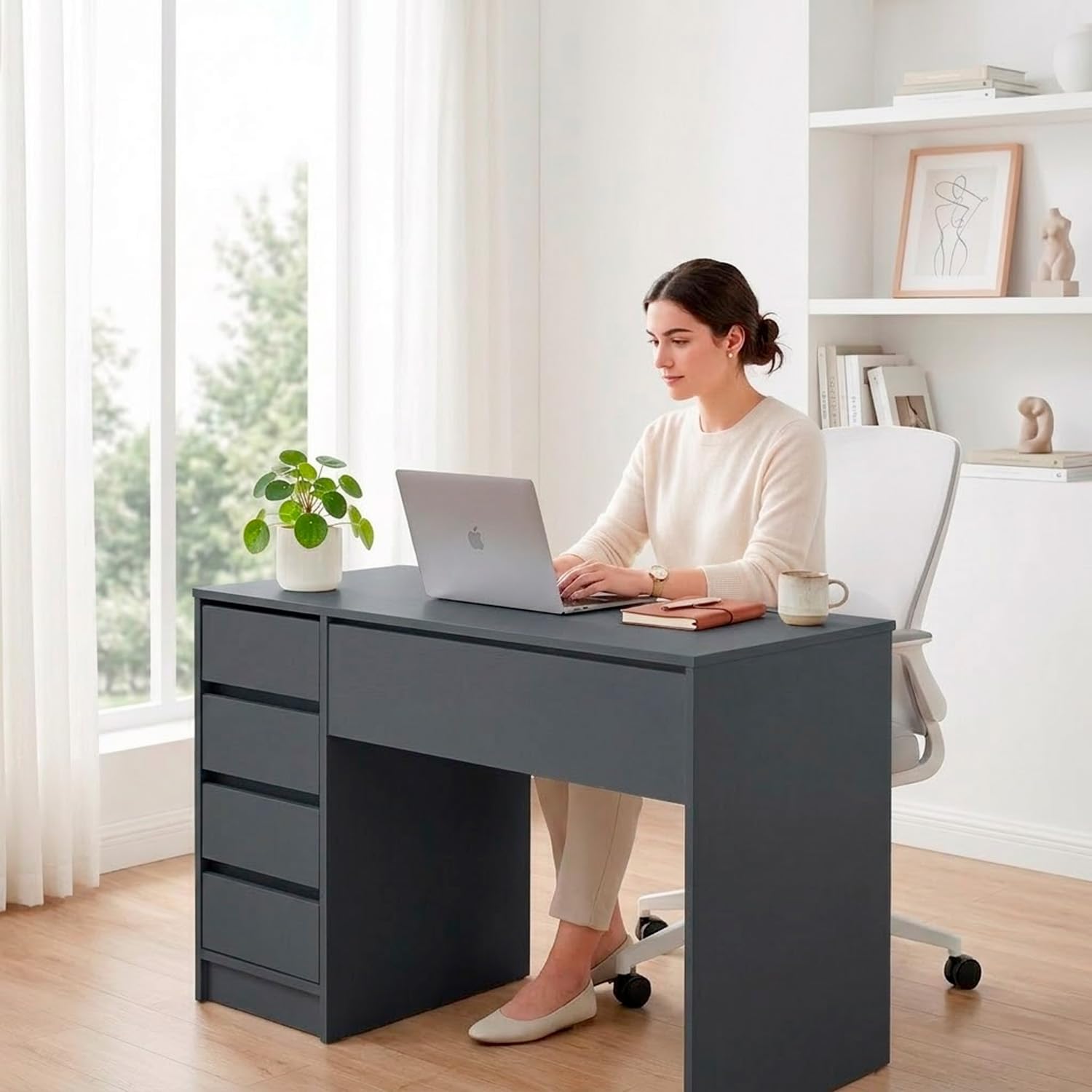 Bricozone Scrivania Moderna 120 Cm Con 4 Cassetti E Cassettone Centrale Design Senza Maniglie Montaggio Reversibile Per Ufficio Studio E Smart Working Struttura Resistente 120x75x55 Cm (Antracite)