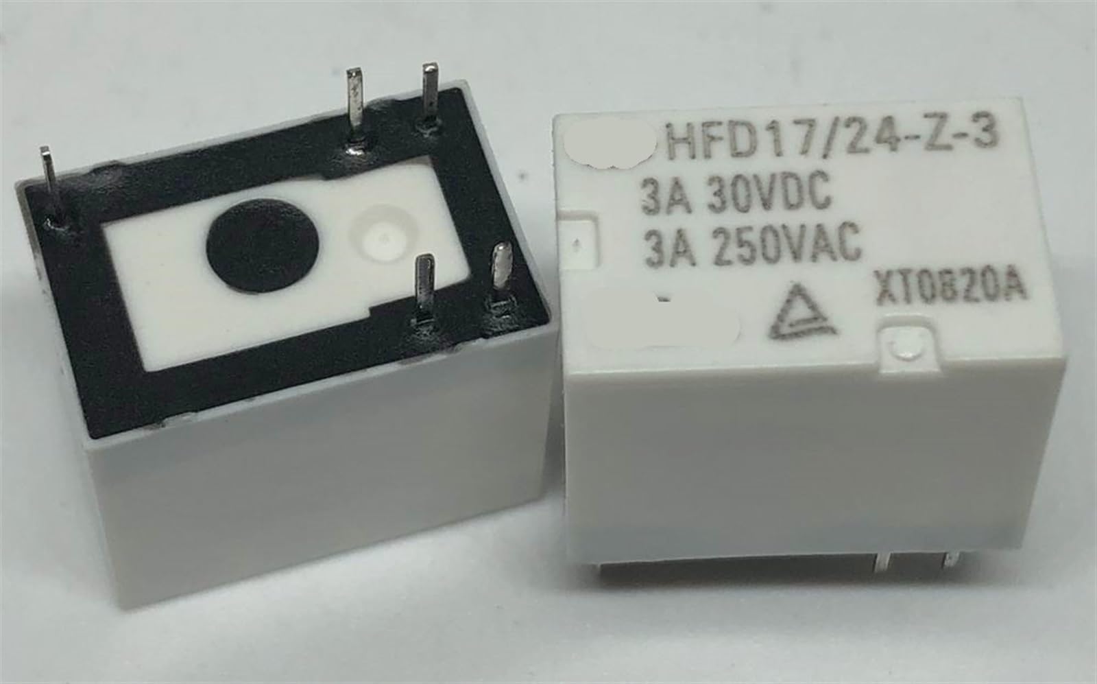 Relé 5 pines HFD17 12-Z-3 de 12V para control de circuitos de automoción 4