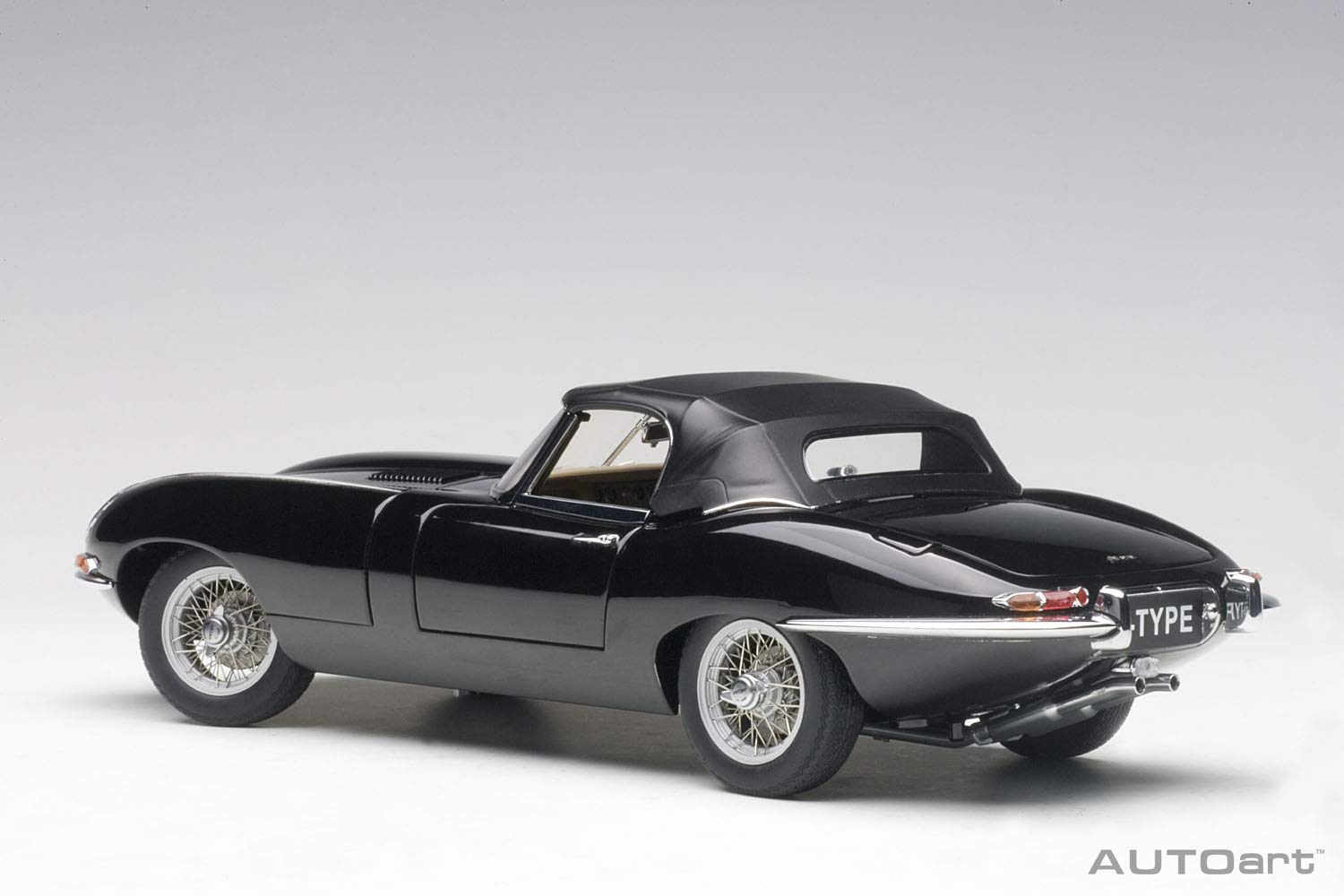 Amazon | AUTOart 1/18 ジャガー Eタイプ ロードスター シリーズI 3.8