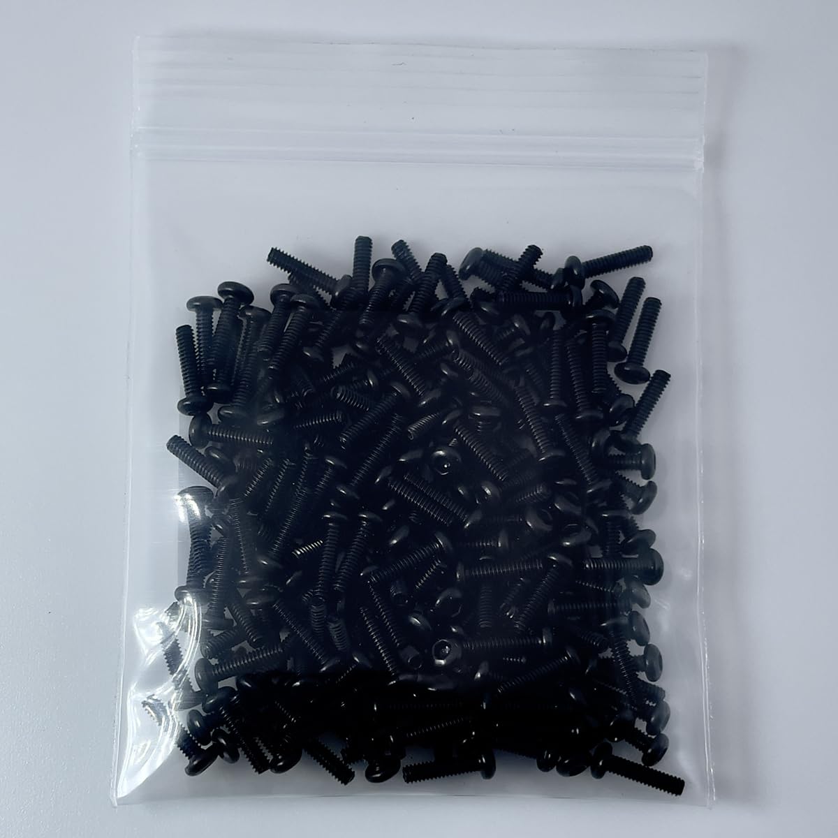 200 viti nere M2 x 8 mm con testa tonda esagonale per chiave a brugola, in lega di acciaio, classe 12.9, lunghezza: 8 mm, testa a bottone, ISO 7380, acciaio al carbonio ad alta durezza