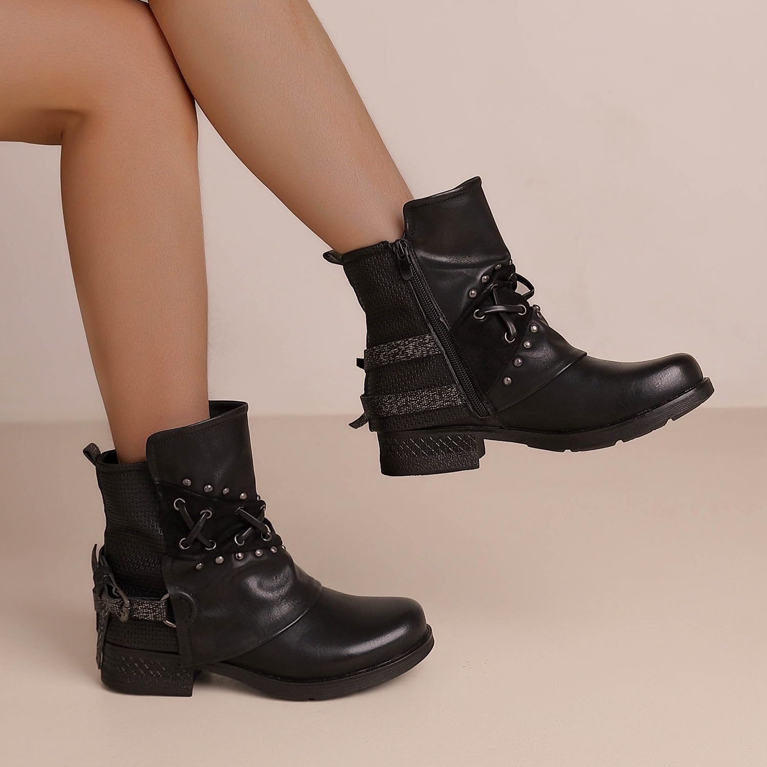 Pogolino Damen Stiefeletten Nieten Biker Boots mit Reißverschluß flach bequem Stiefel ST016