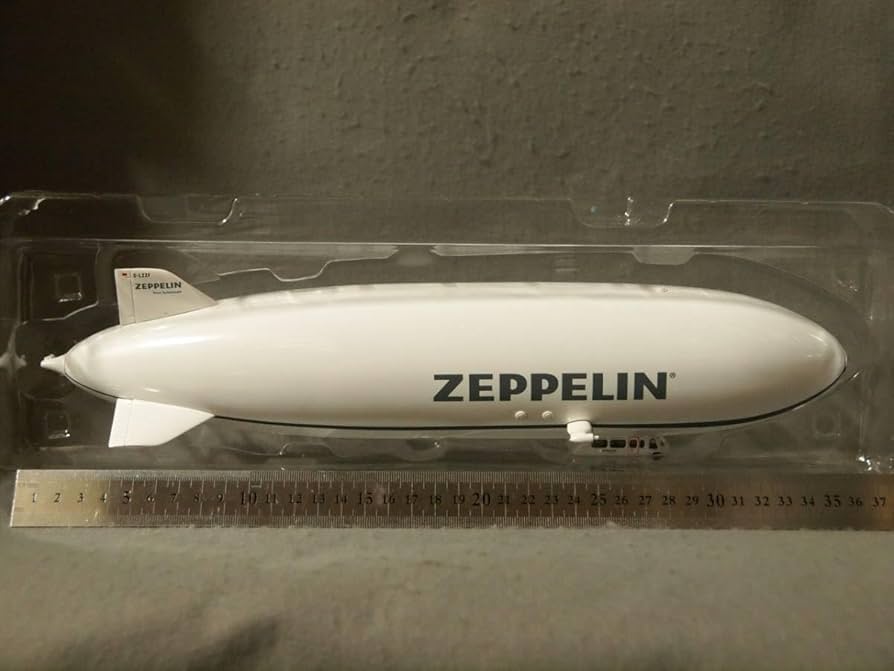 Amazon.co.jp: 1/200 ツェッペリン NT 飛行船 Zeppelin LZ N07