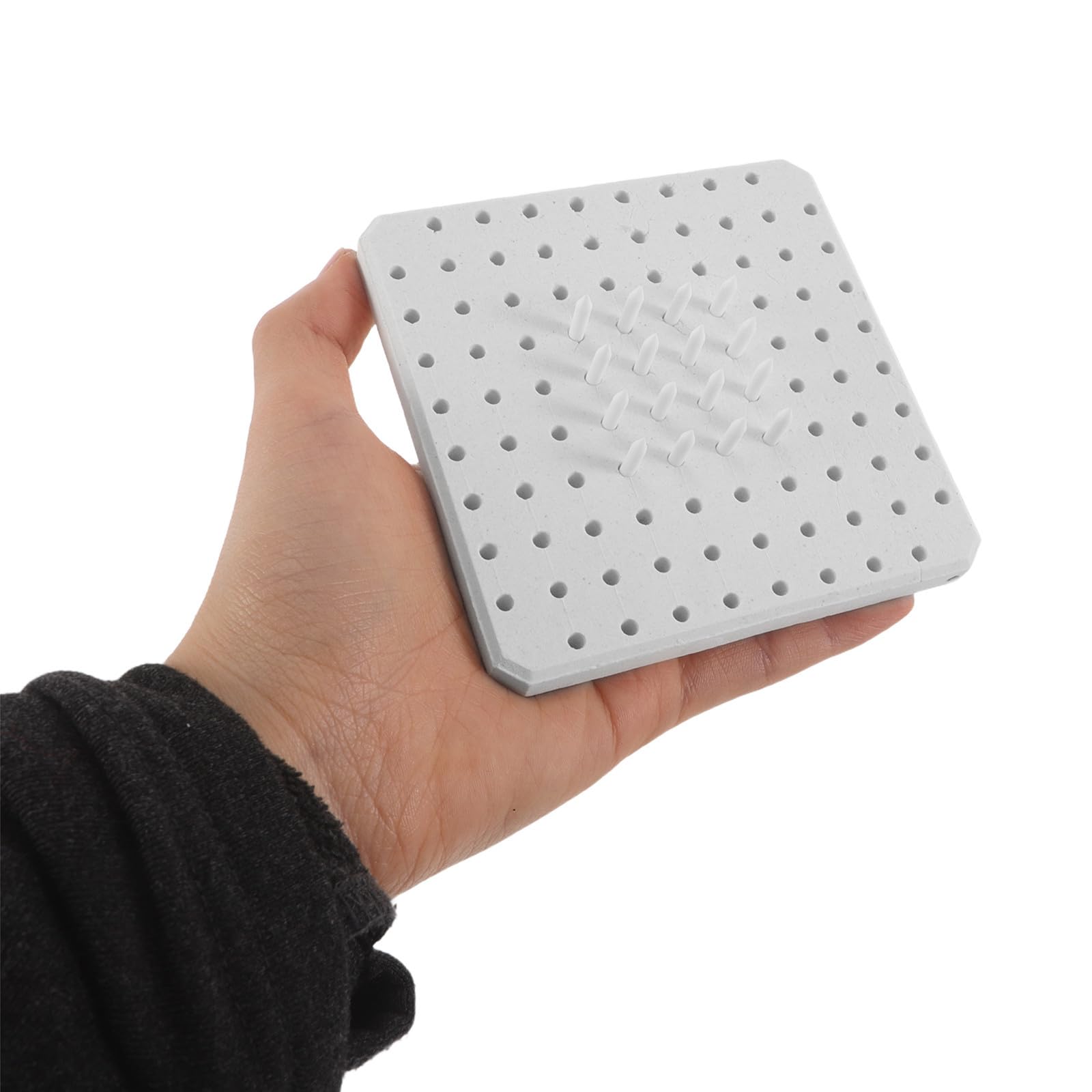 Estera Refractaria para Horno de Cerámica con Diseño de Múltiples Orificios y Clavos para Soporte en Creaciones Cerámicas Profesionales