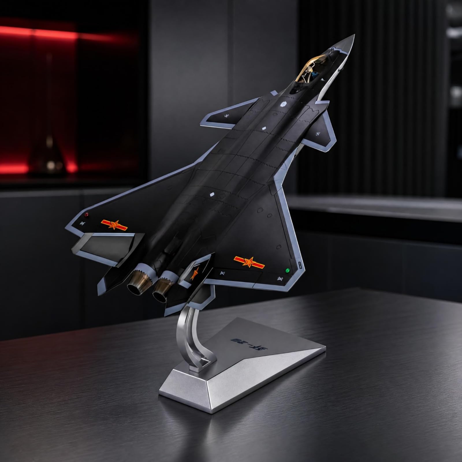Jiuvaso Aereo Modello da Caccia Miniatura Scultura Maquette Metallo Lega con Supporto Verticale Linee Stampate Profilo Adatta per Collezionismo Decorazione Interni Ufficio, Mimetico